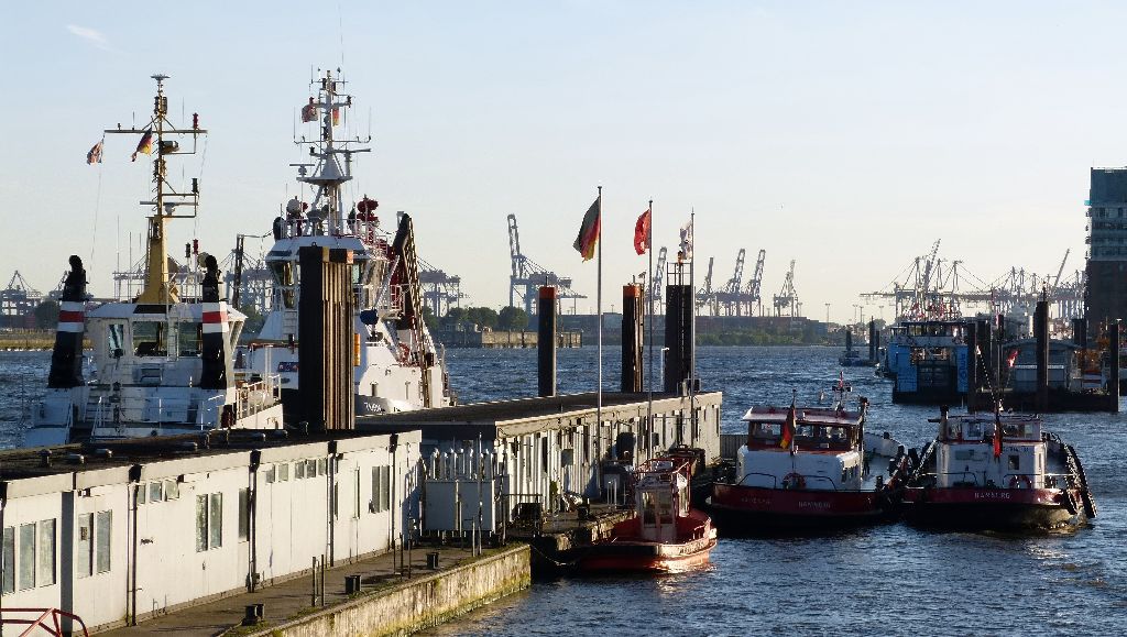 Hamburg harbor Landungsbrücken