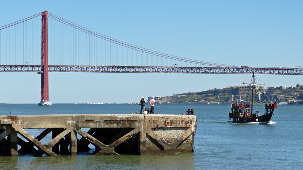 moments of travel in Lisbon, Portugal