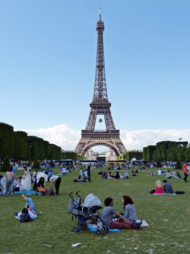 moments of travel at the Eiffel Tower in Paris