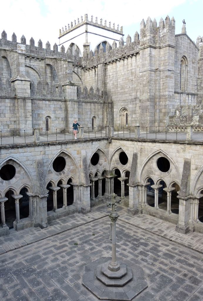 10 must dos in porto - Porto Se Cathedral - momentsoftravel.com