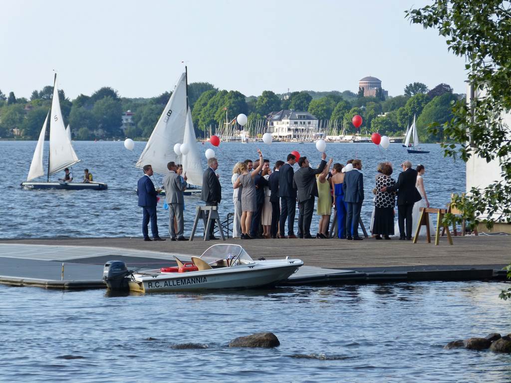 A spring day at the Außenalster