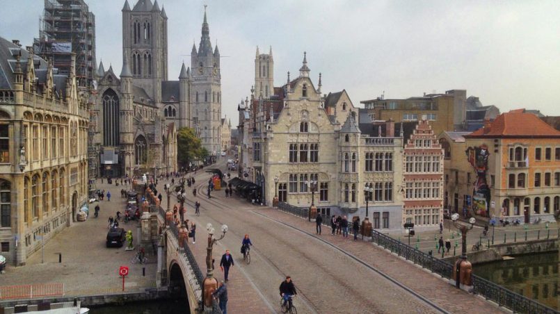 Blick auf historische Innenstadt von Gent in Belgien, Gent Sehenswürdigkeiten, Moments of Travel