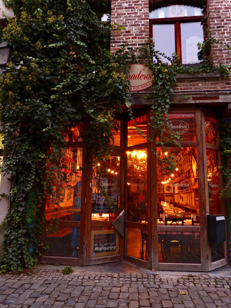 Außenansicht Restaurant in Gent, Gent Sehenswürdigkeiten, Moments of Travel