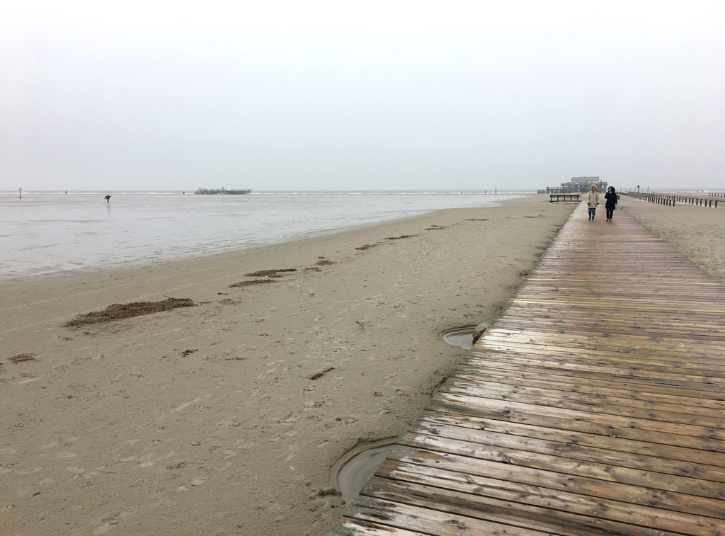 St. Peter-Ording Holzsteg am Strand