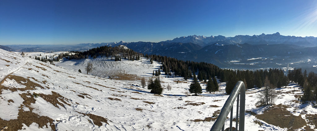 schnee und berge vom berg dobratsch