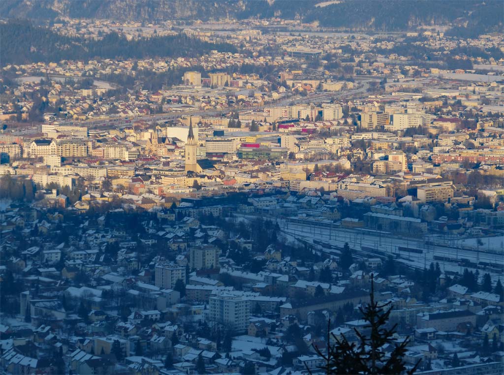 villach bei sonnenuntergang