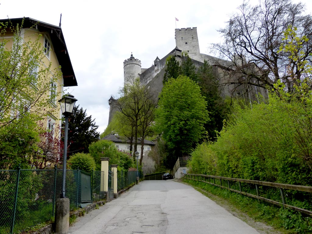 Aufstieg zur Festung Hohensalzburg