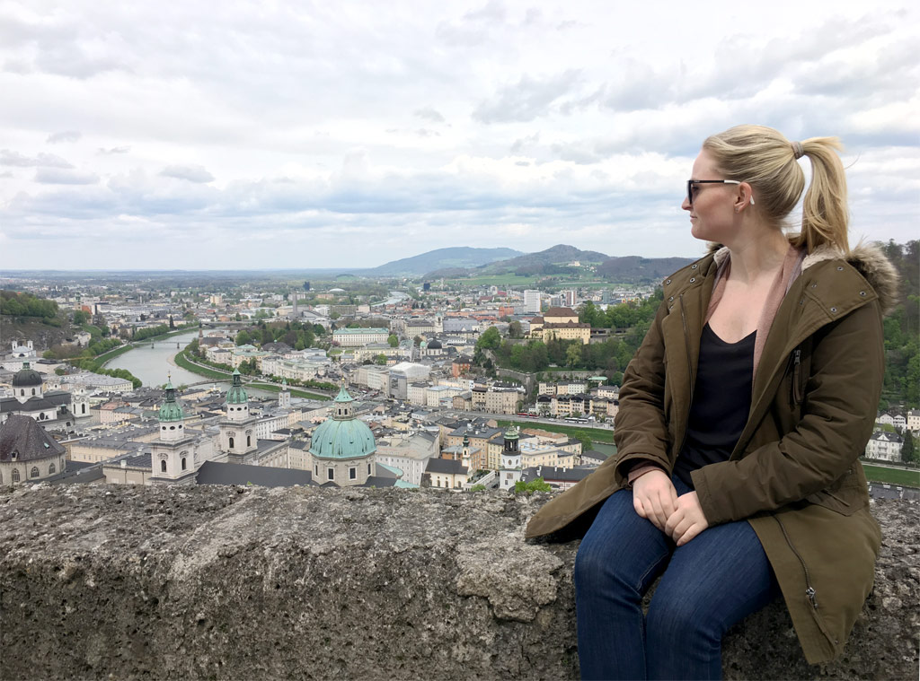 Frau Mauer Blick Salzburg