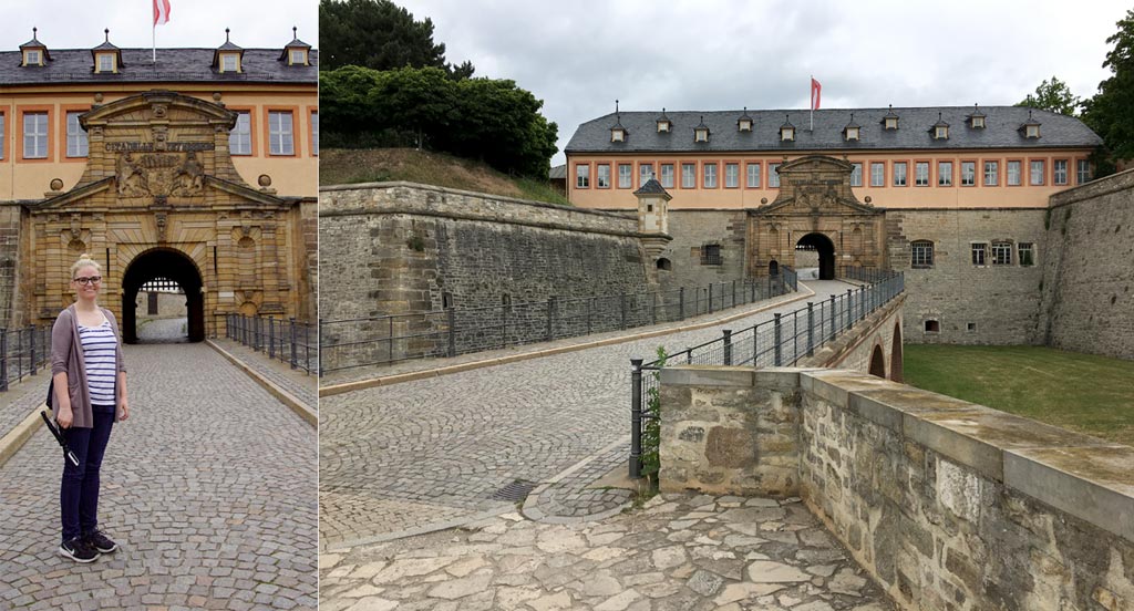 Frau Toreingang alt Petersberg Erfurt