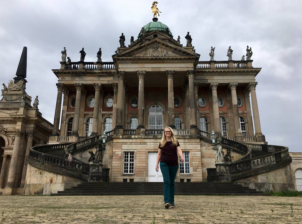 Frau Schloss Uni Potsdam