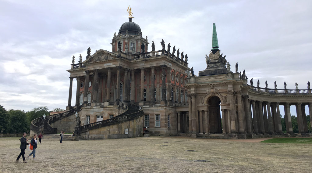 Neues Palais Potsdam Menschen