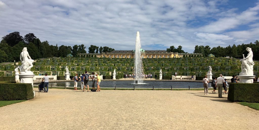 Schloss Brunnen Potsdam Schlosspark