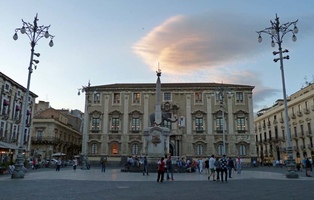 Piazza del Duomo Catania Top 10 Sehenswürdigkeiten