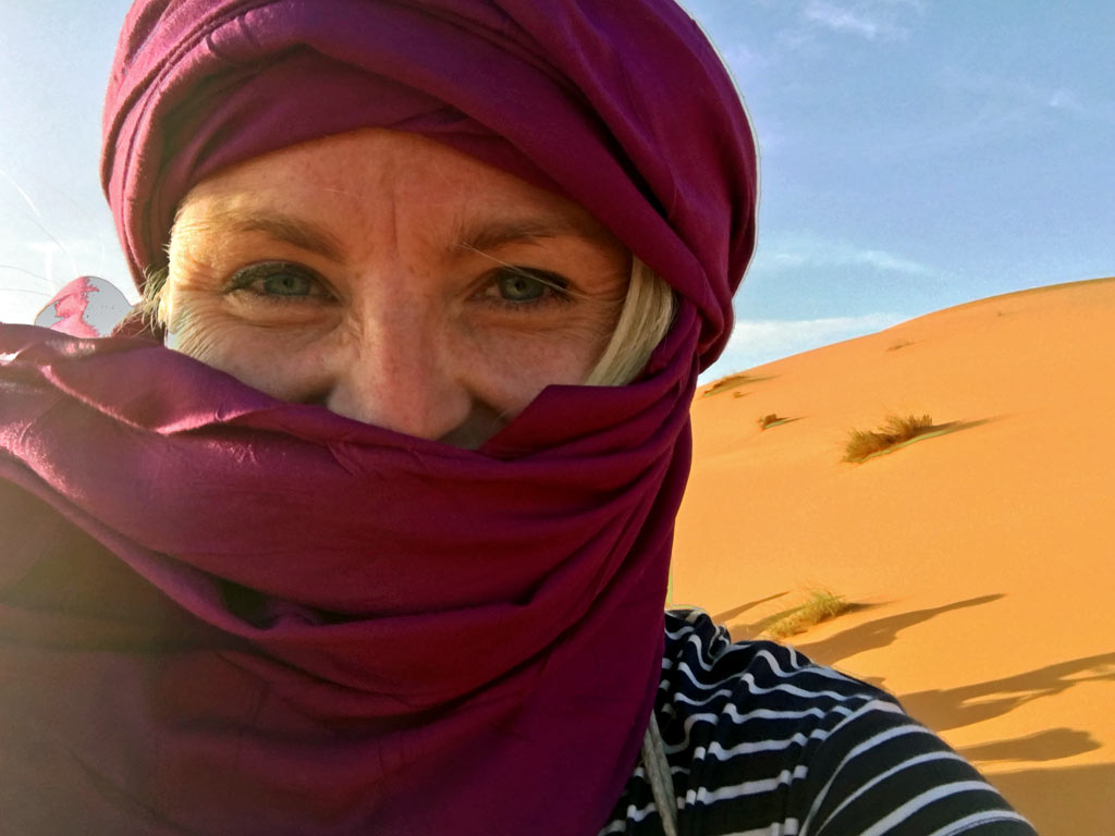 Sahara Wüste Frau Selfie