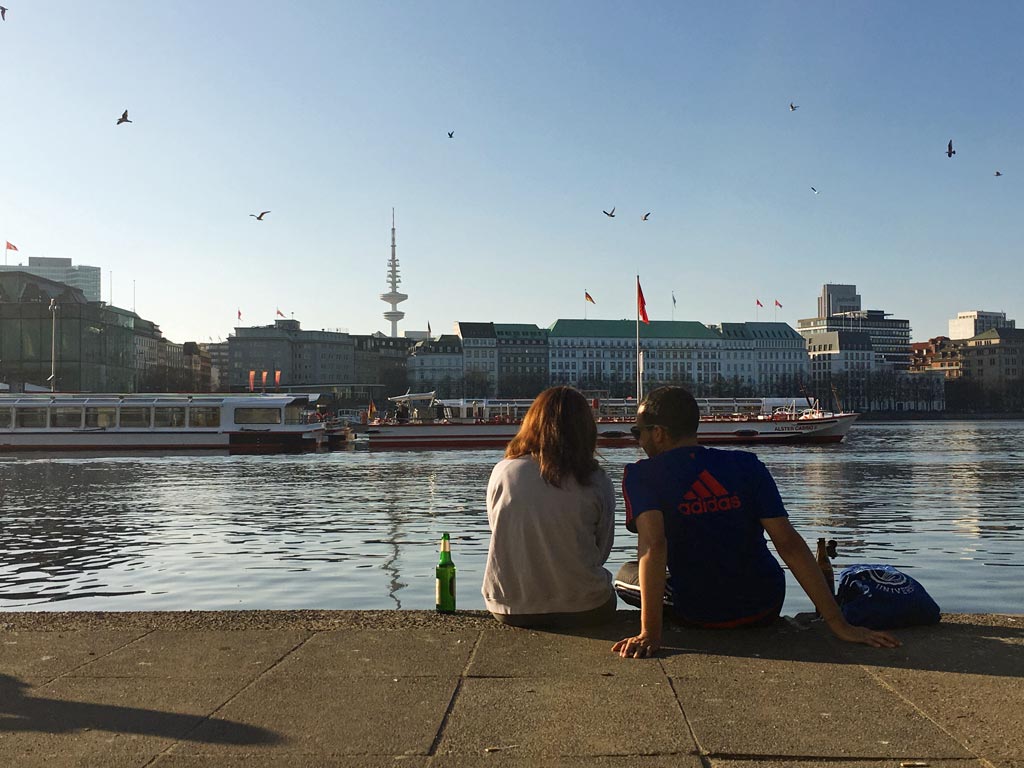 Jungfernstieg Alster Hamburg